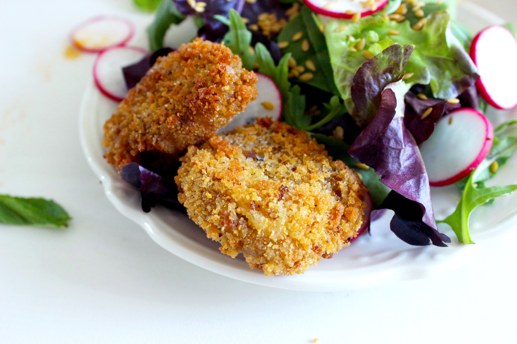Nuggets de seitan et sauce au yaourt et à la menthe, recette Vegan